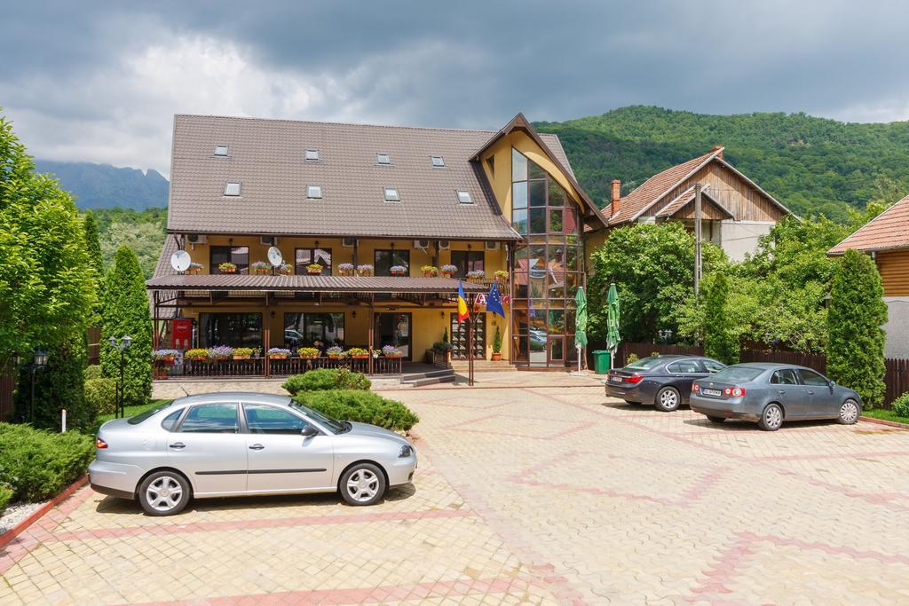 Pensiunea Alfrid Calimanesti Exterior photo
